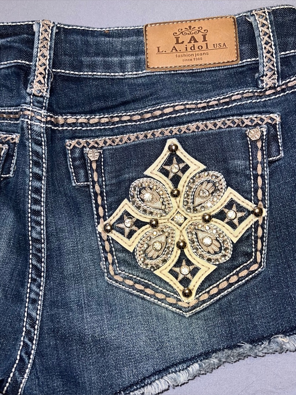 Y2K L.A. Idol USA Mini Shorts Size Large Raw Hem Jewel Pockets Bling Cowgirl